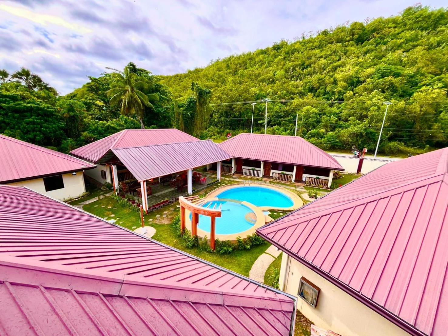 Chiisai Natsu Resort Bolod  Exterior photo